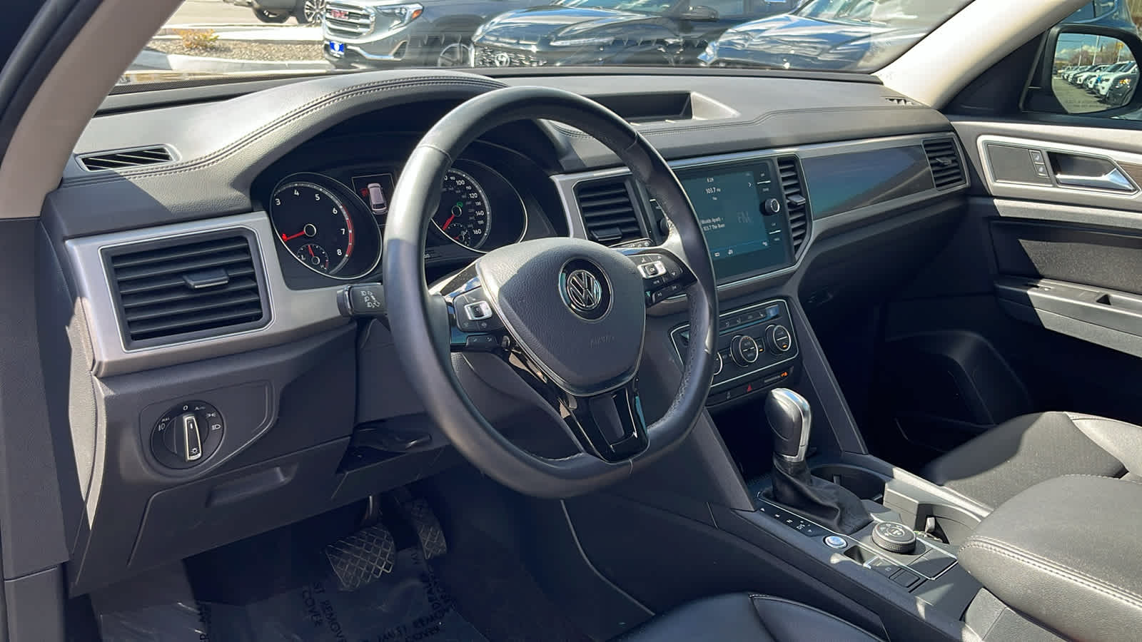 2019 Volkswagen Atlas 3.6L V6 SE w/Technology 3