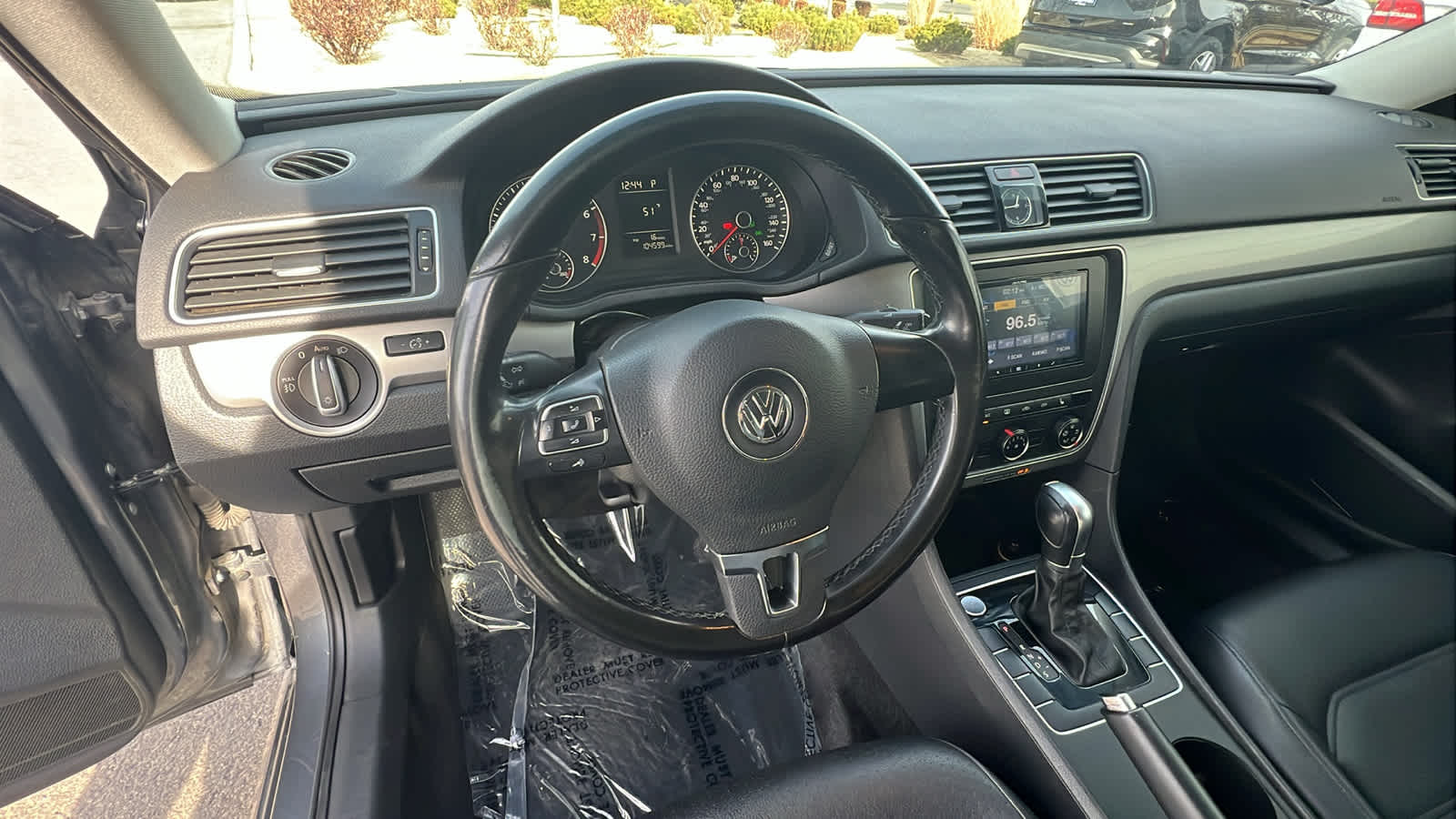 2015 Volkswagen Passat 1.8T Limited Edition 2