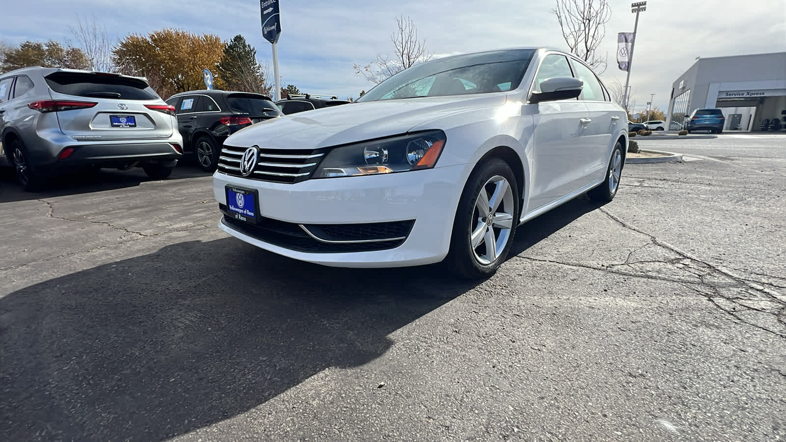 2013 Volkswagen Passat SE 22