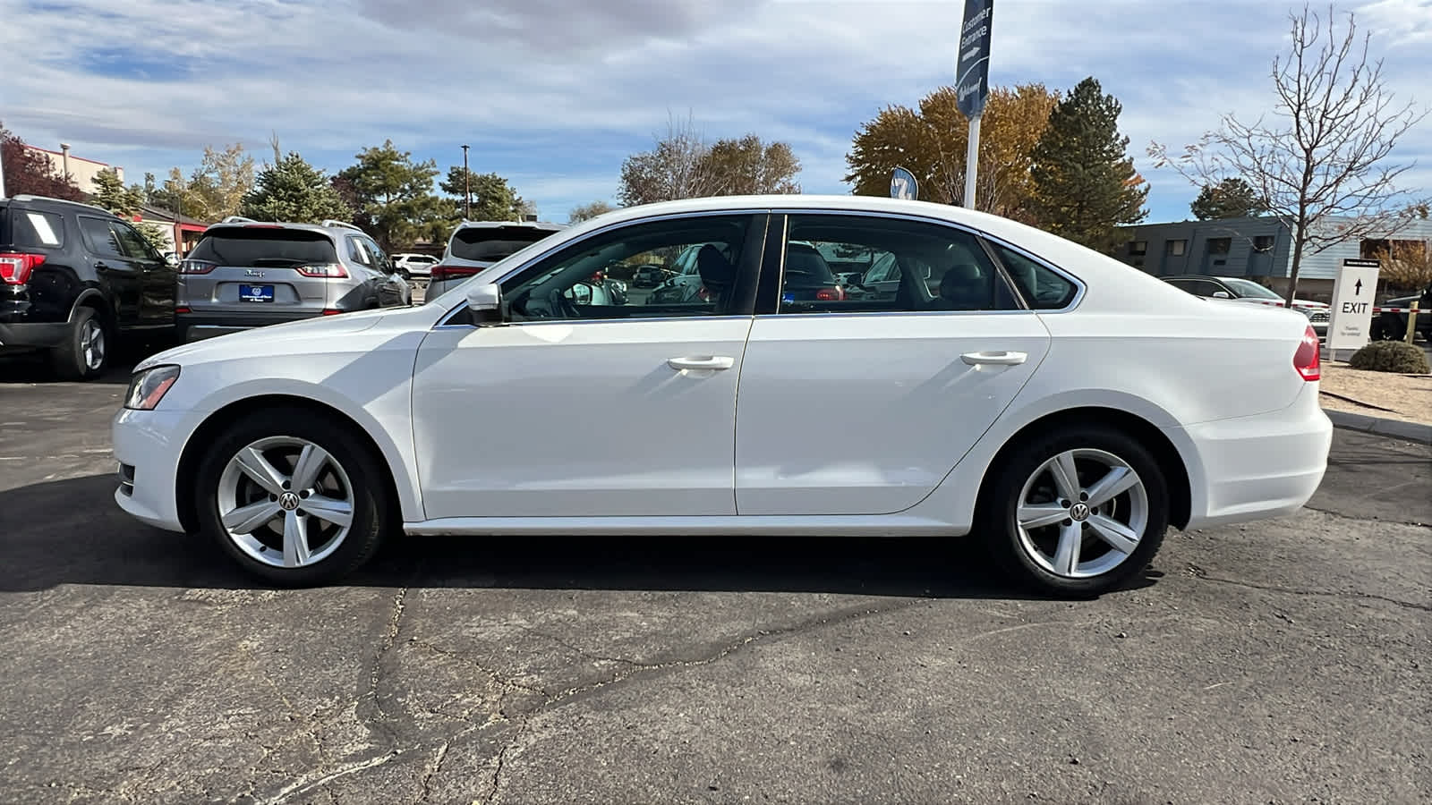 2013 Volkswagen Passat SE 3