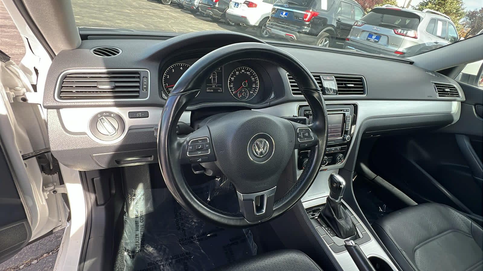 2013 Volkswagen Passat SE 2