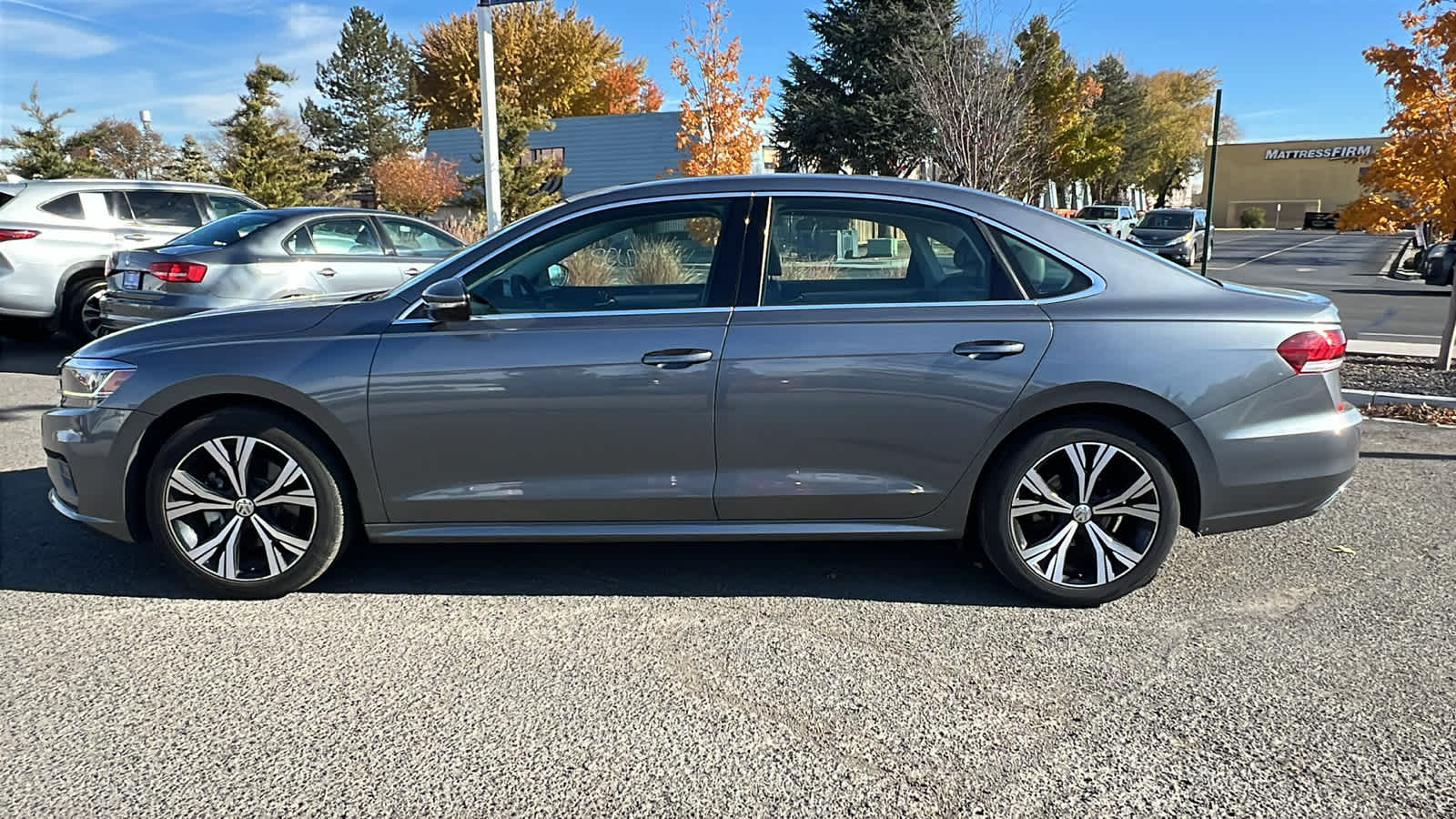 2021 Volkswagen Passat 2.0T SE 2