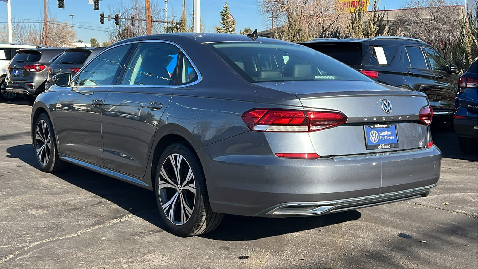 2021 Volkswagen Passat 2.0T SE 4