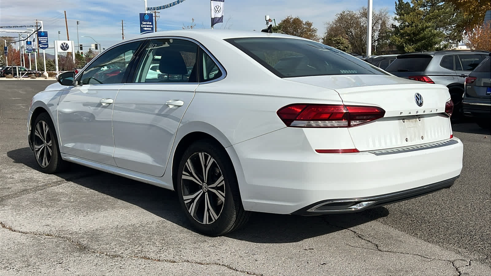 2022 Volkswagen Passat 2.0T SE 3