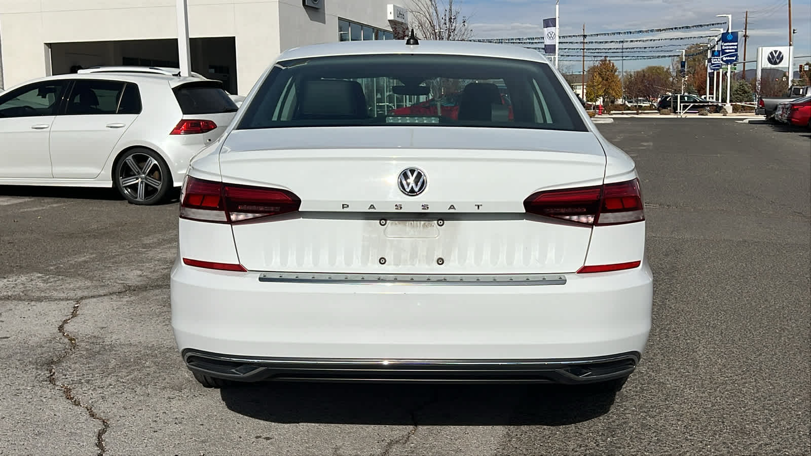 2022 Volkswagen Passat 2.0T SE 4