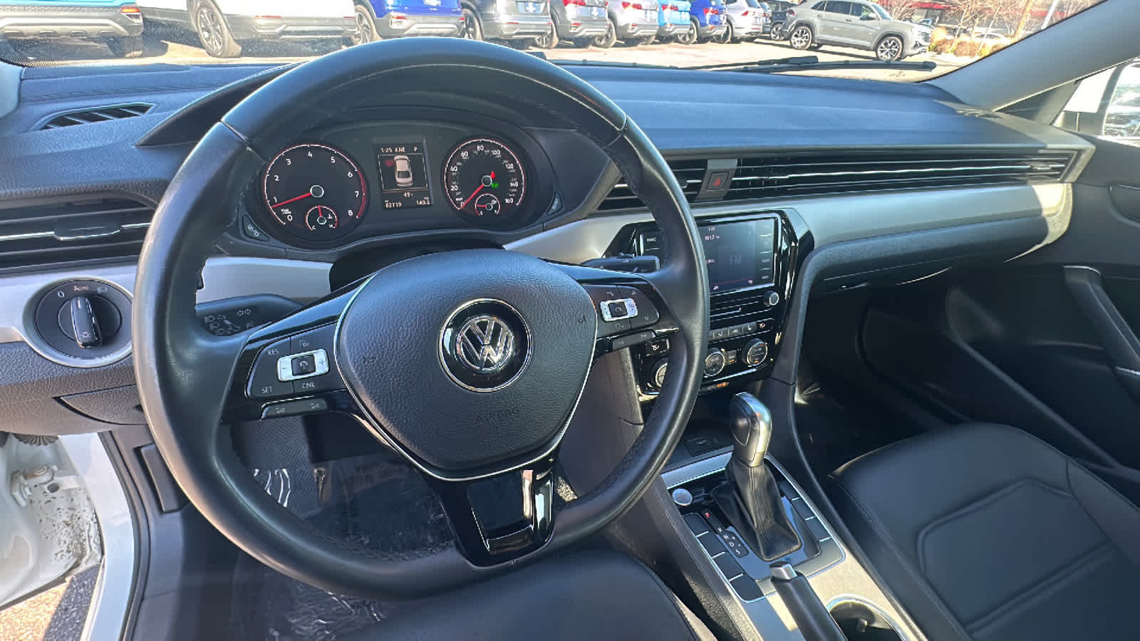 2022 Volkswagen Passat 2.0T SE 41