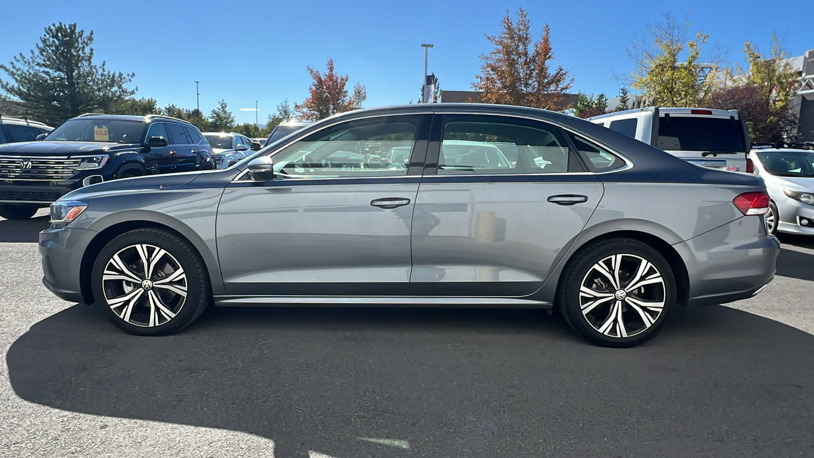 2021 Volkswagen Passat 2.0T SE 2