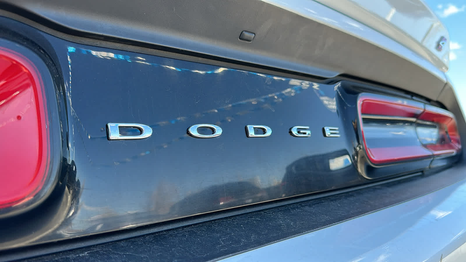 2021 Dodge Challenger SXT 8