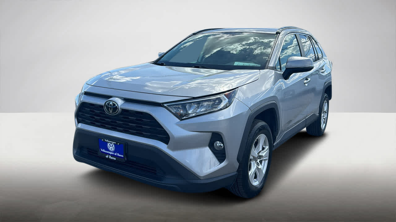 2021 Toyota RAV4 XLE 1