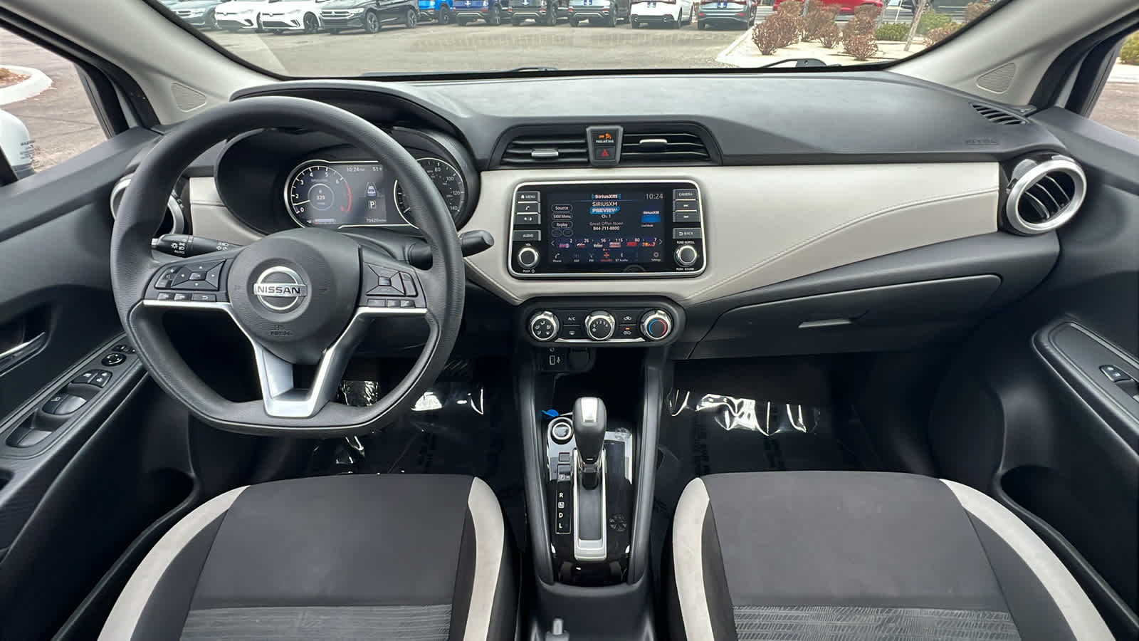 2021 Nissan Versa SV 10