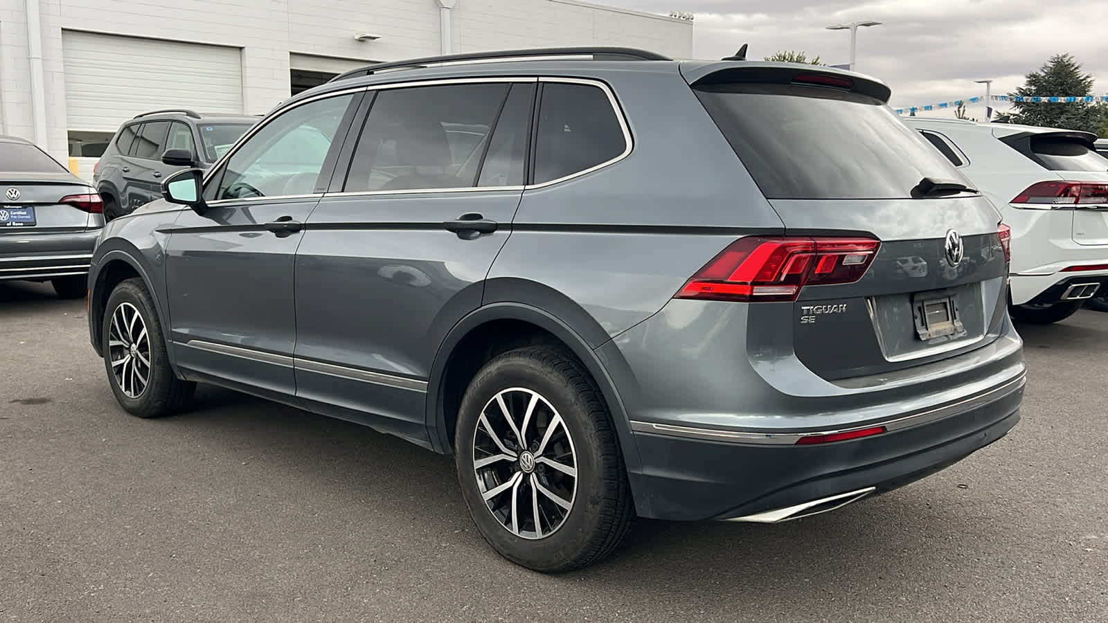 2021 Volkswagen Tiguan SE 7