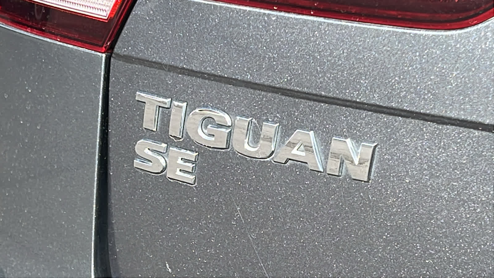 2021 Volkswagen Tiguan SE 7