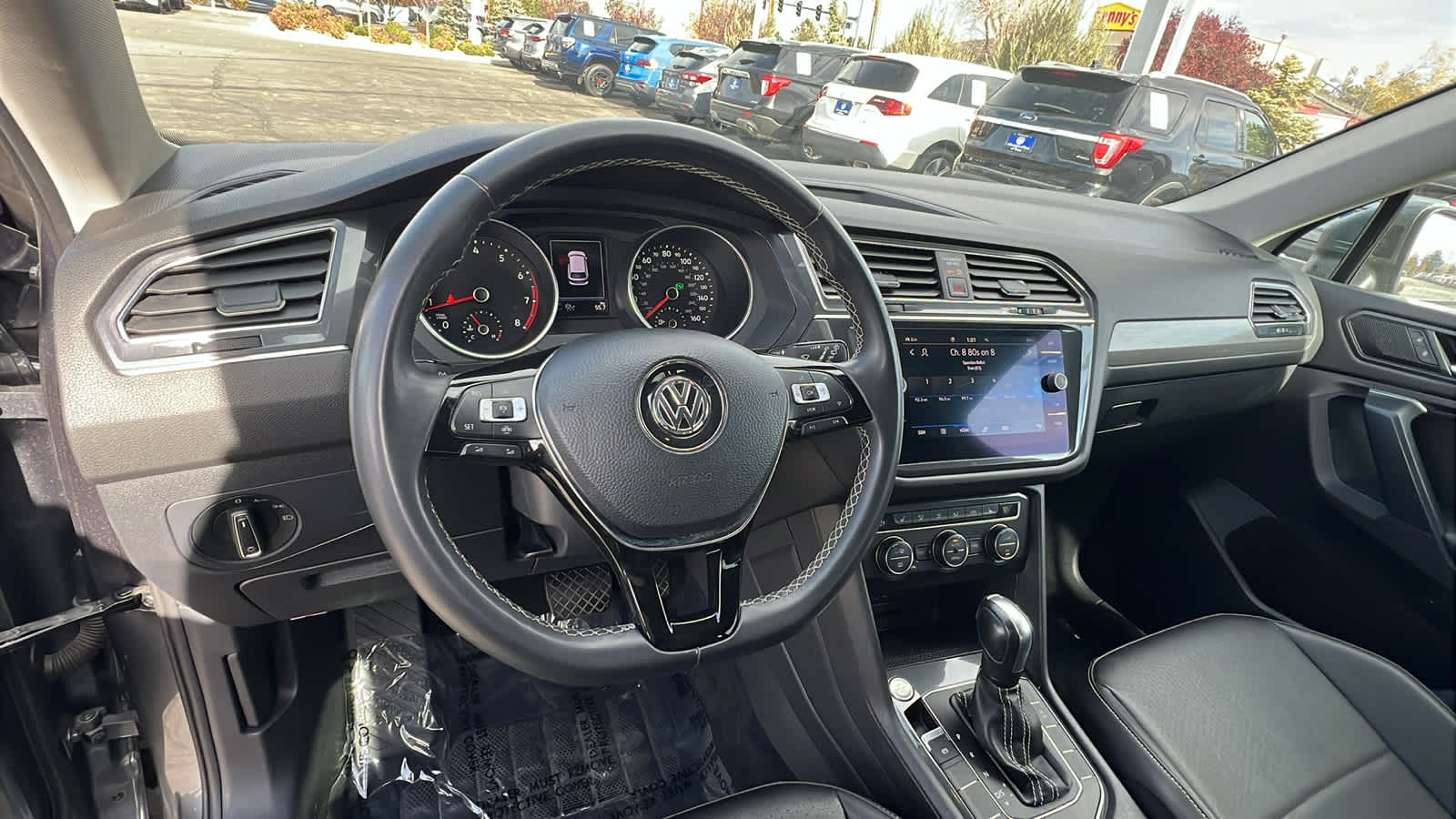 2021 Volkswagen Tiguan SE 2