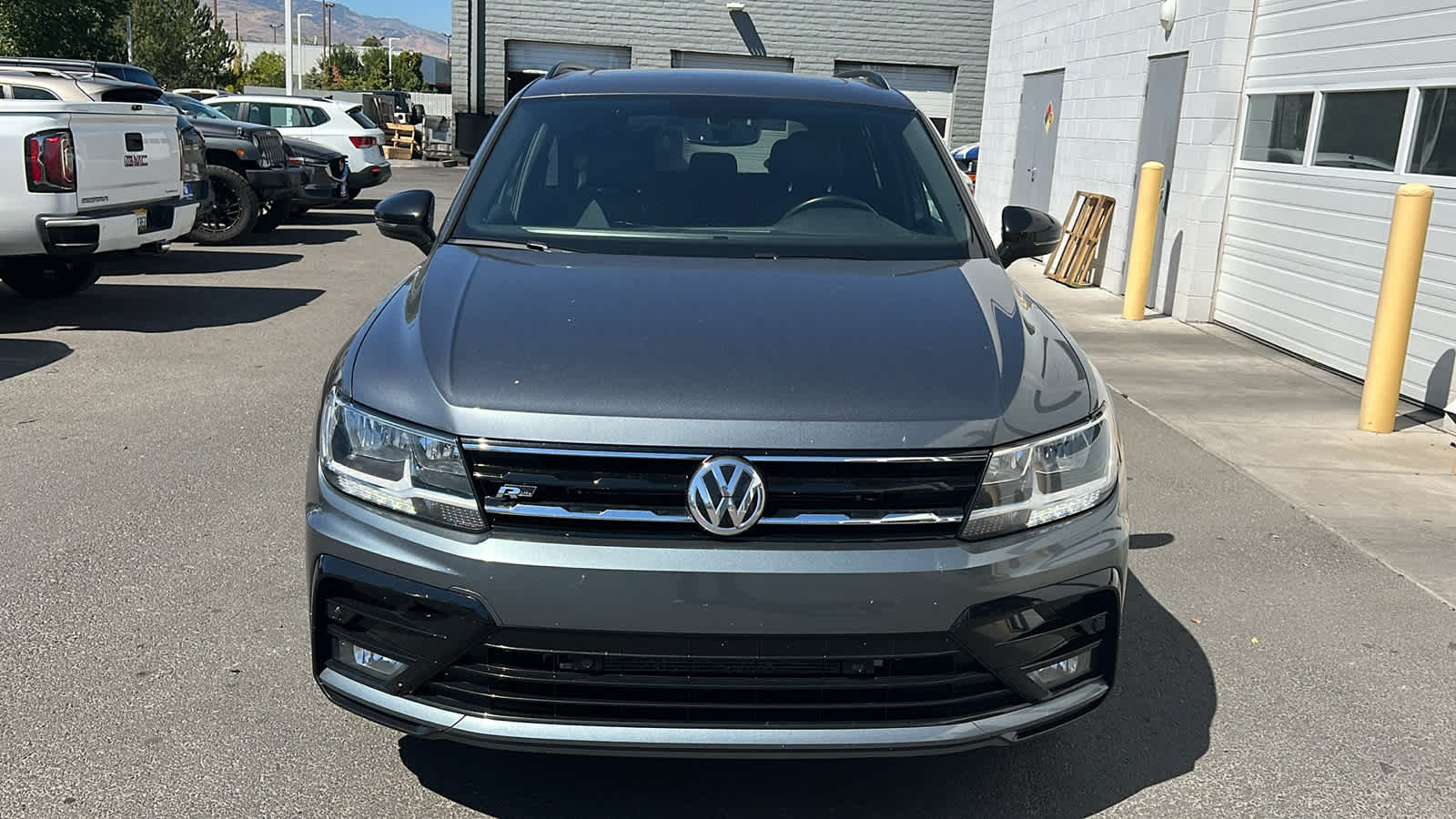 2021 Volkswagen Tiguan SE R-Line Black 2