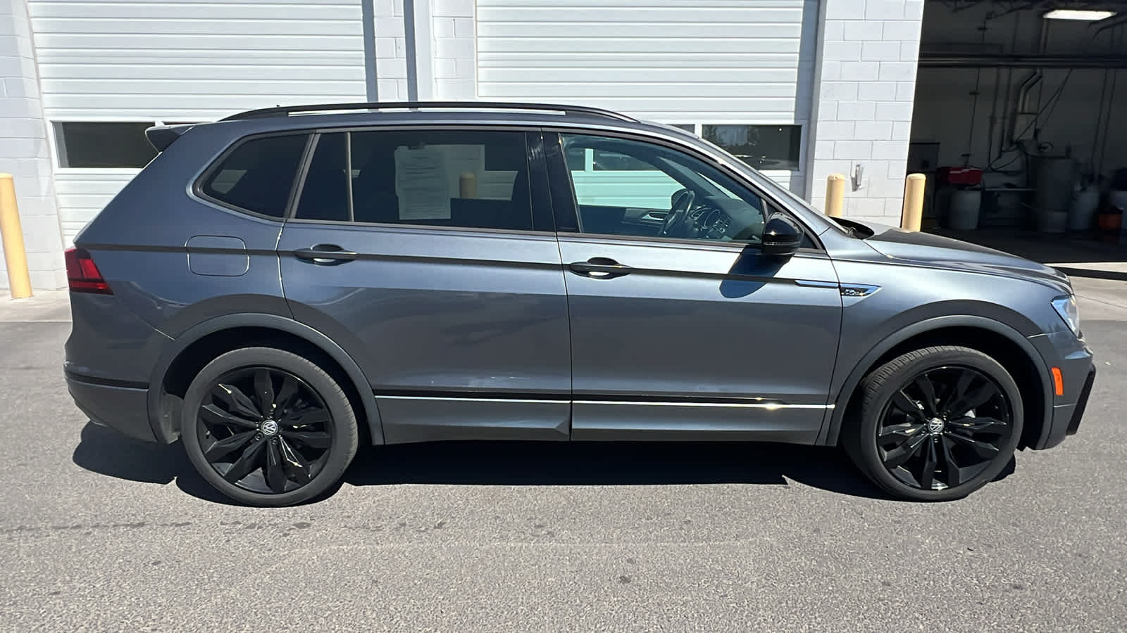 2021 Volkswagen Tiguan SE R-Line Black 4