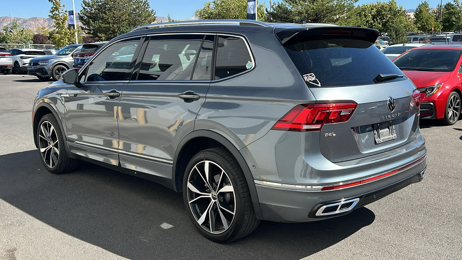 2022 Volkswagen Tiguan SEL R-Line 7