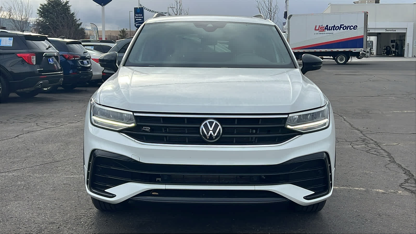 2022 Volkswagen Tiguan SE R-Line Black 8