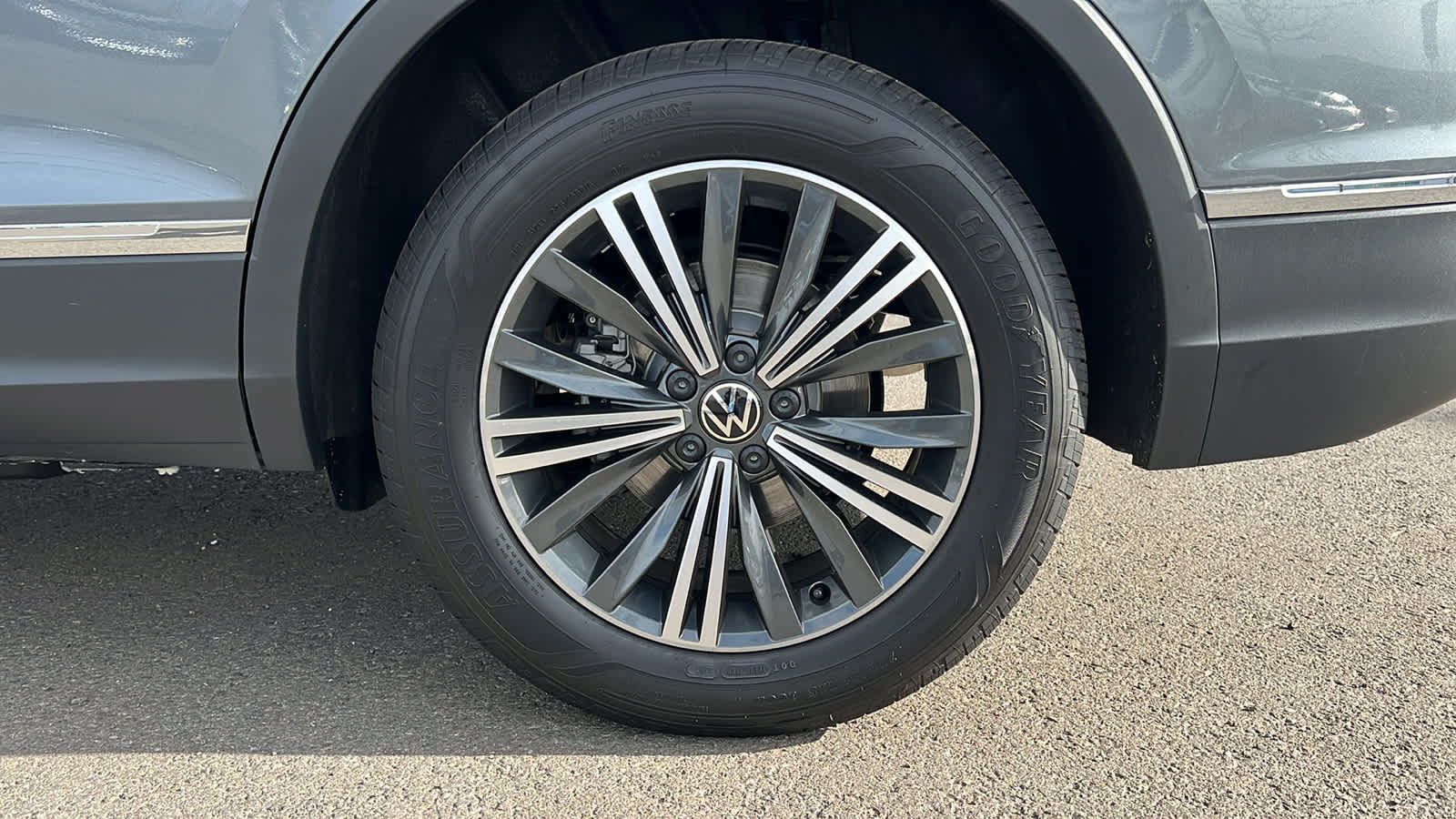 2024 Volkswagen Tiguan Wolfsburg Edition 8