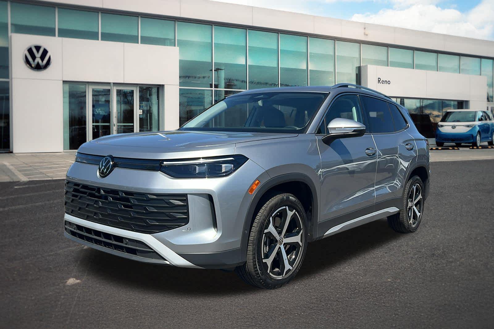 Pyrite Silver Metallic 2026 Volkswagen Tiguan SUV / Crossover All-Wheel Drive 8-Speed Automatic