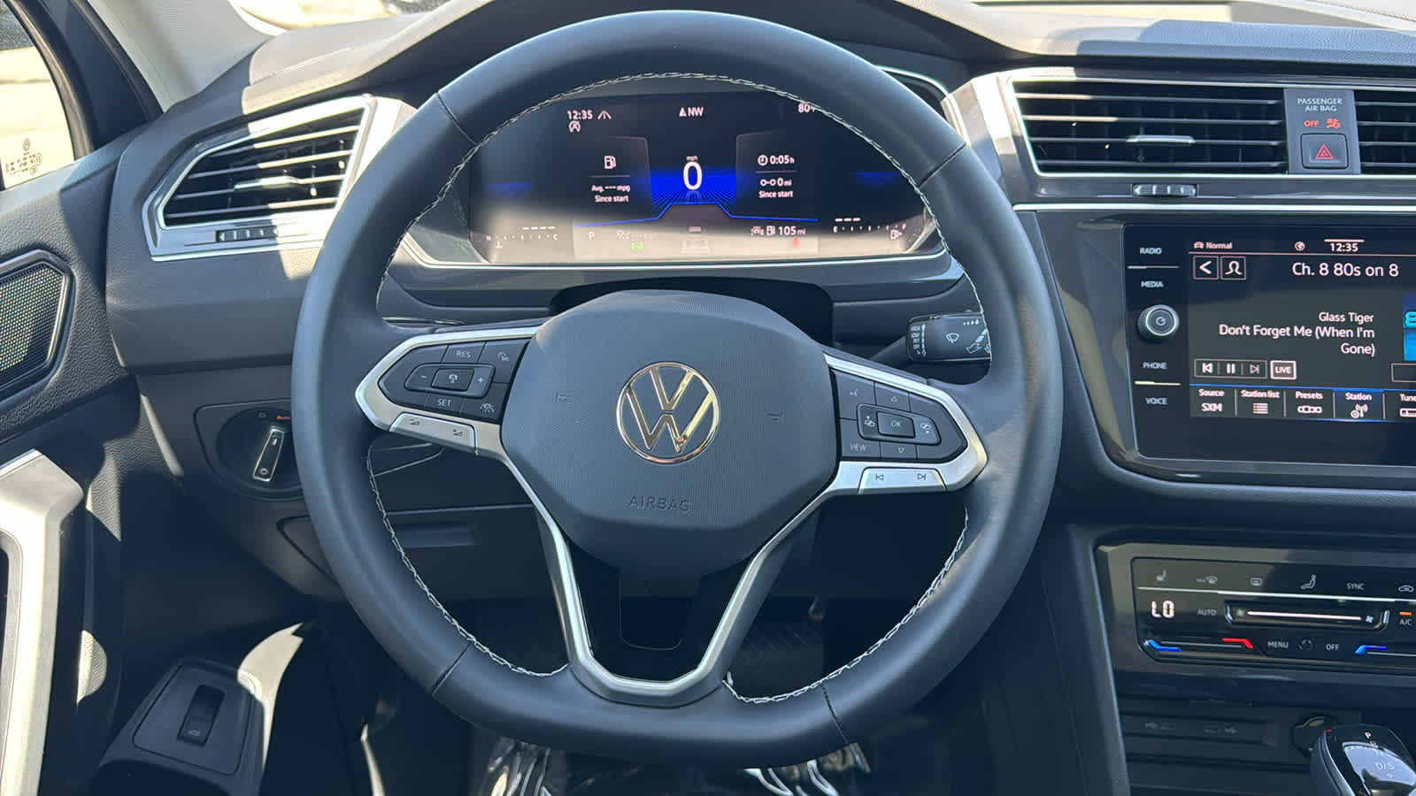 2024 Volkswagen Tiguan SE 16