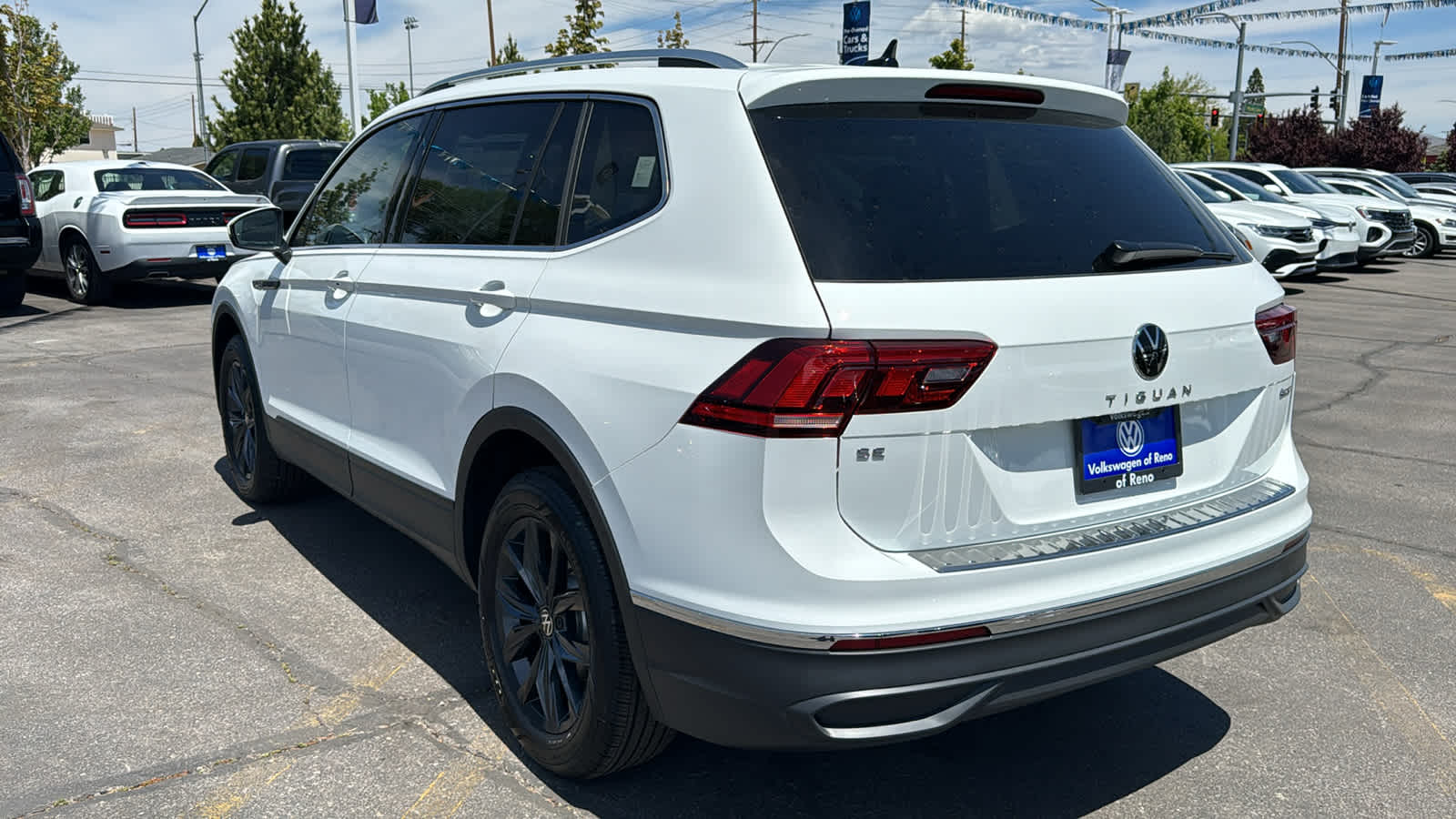 2024 Volkswagen Tiguan SE 4