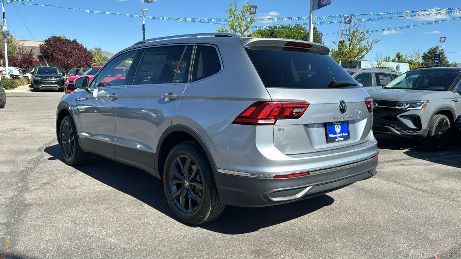 2024 Volkswagen Tiguan SE 4