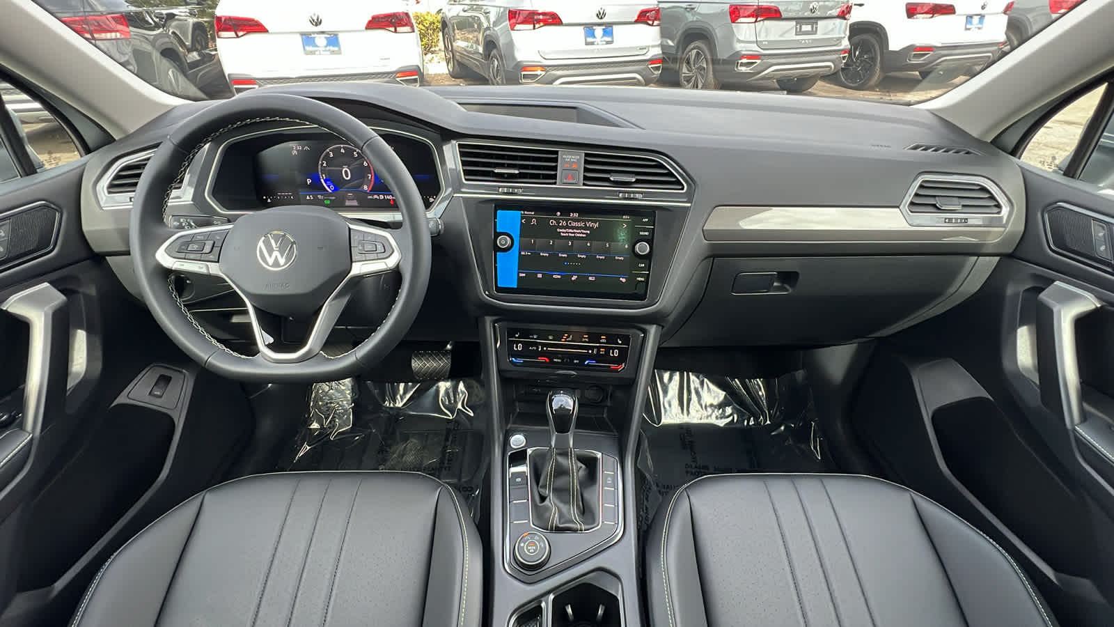 2024 Volkswagen Tiguan SE 10