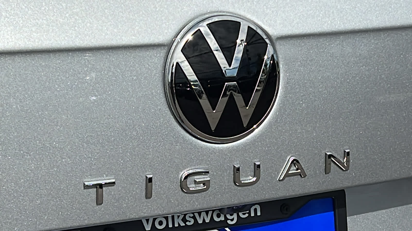 2024 Volkswagen Tiguan SE 7