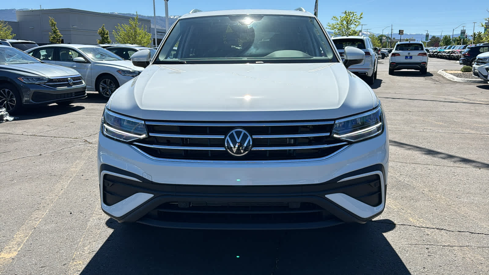 2024 Volkswagen Tiguan SE 6