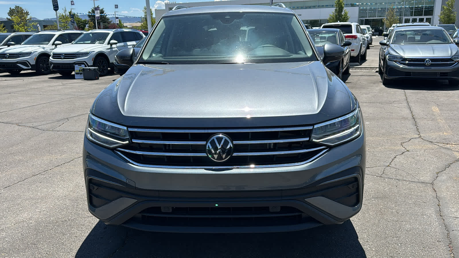 2024 Volkswagen Tiguan SE 6