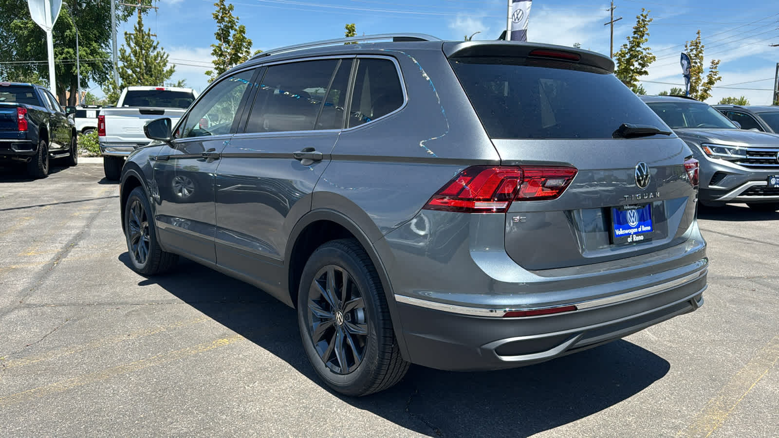 2024 Volkswagen Tiguan SE 4