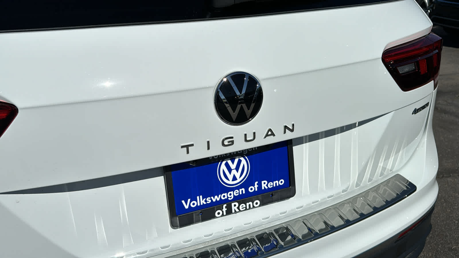2024 Volkswagen Tiguan SE 24