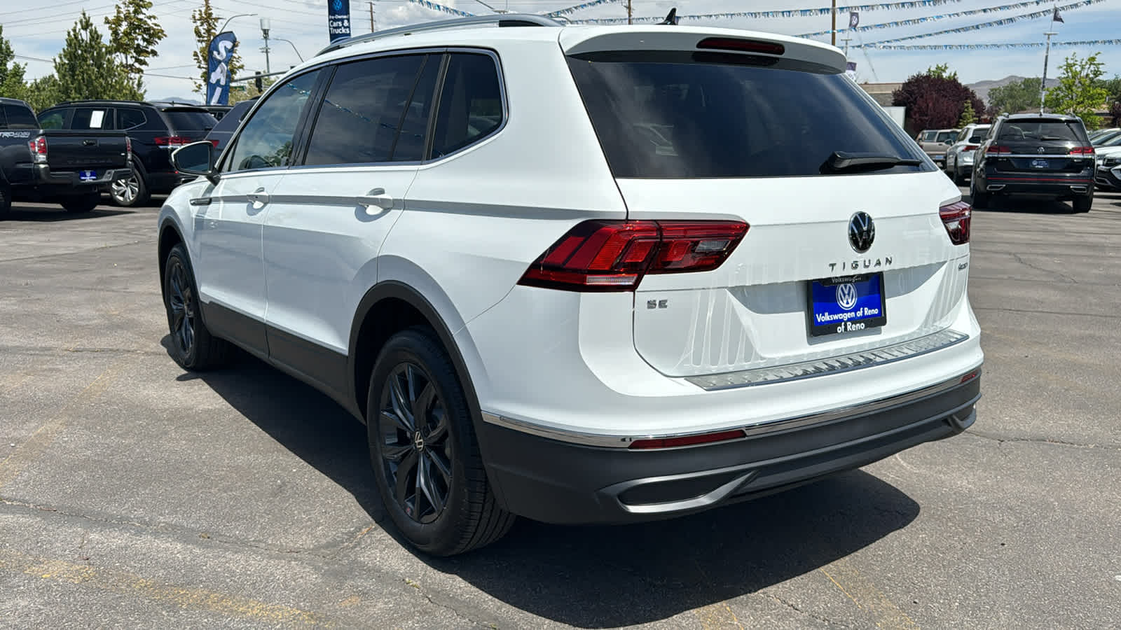 2024 Volkswagen Tiguan SE 4