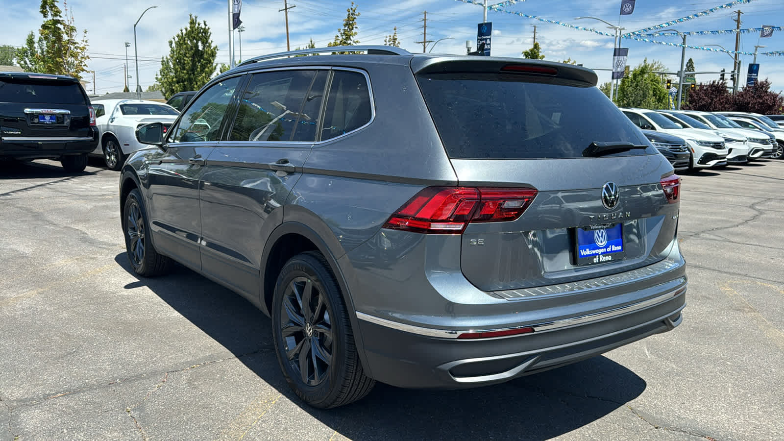 2024 Volkswagen Tiguan SE 4