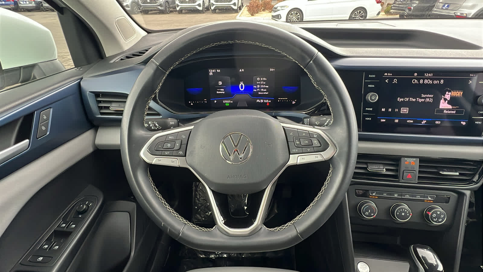 2022 Volkswagen Taos SE 15