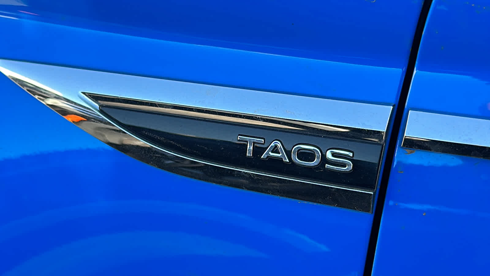 2022 Volkswagen Taos SE 4