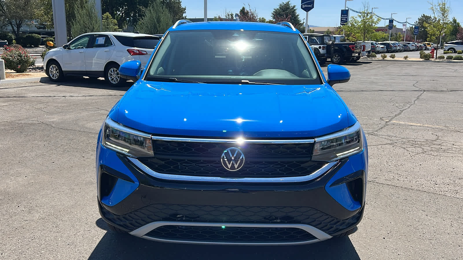 2024 Volkswagen Taos SE 6