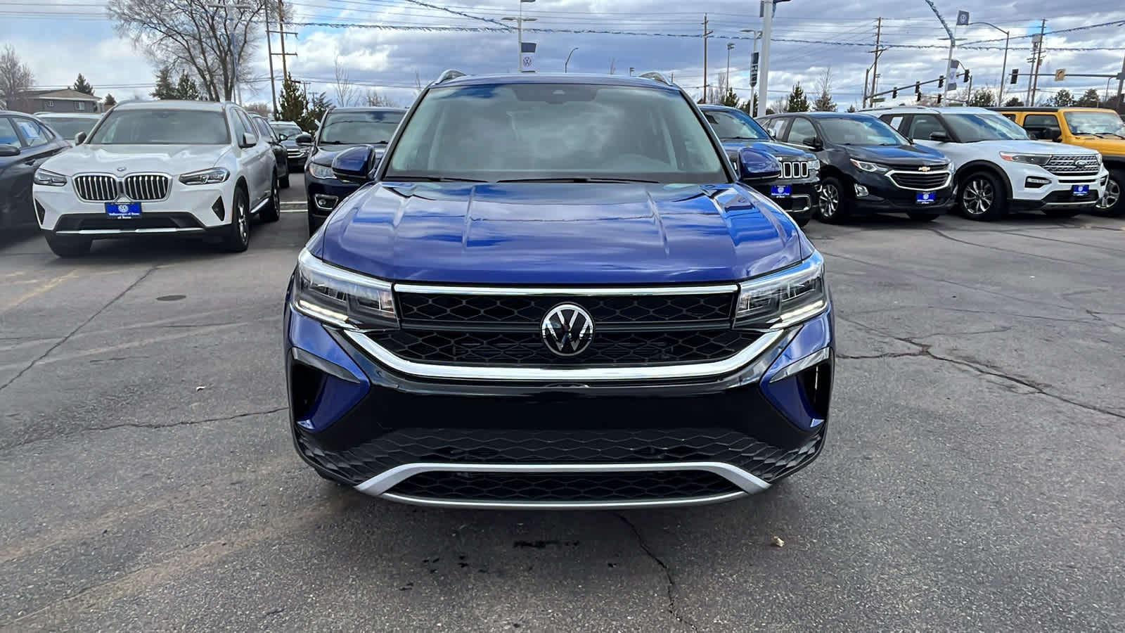 2024 Volkswagen Taos SE 6