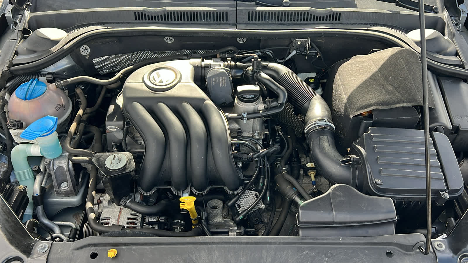 2015 Volkswagen Jetta 2.0L S 9