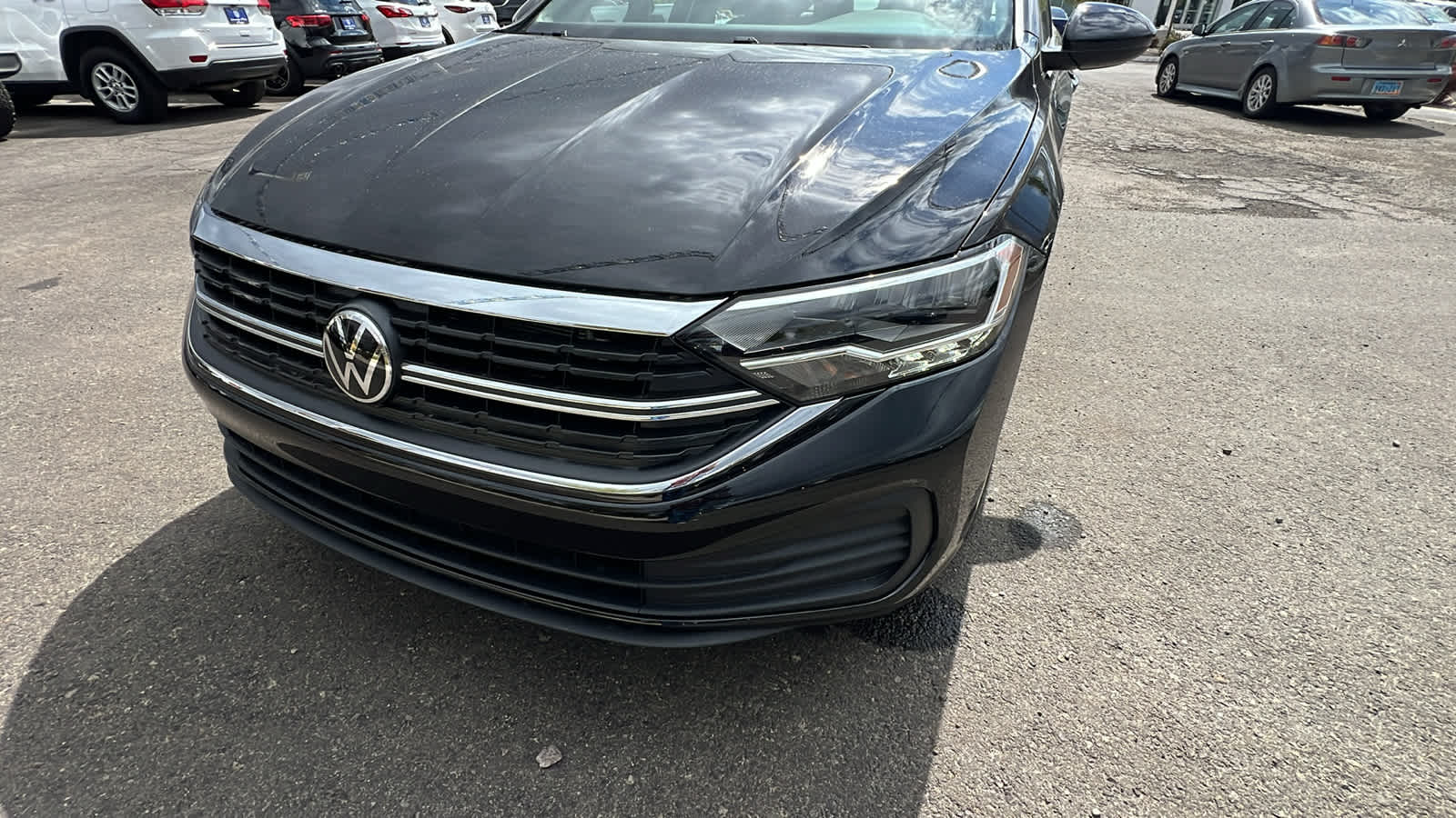 2024 Volkswagen Jetta SE 22