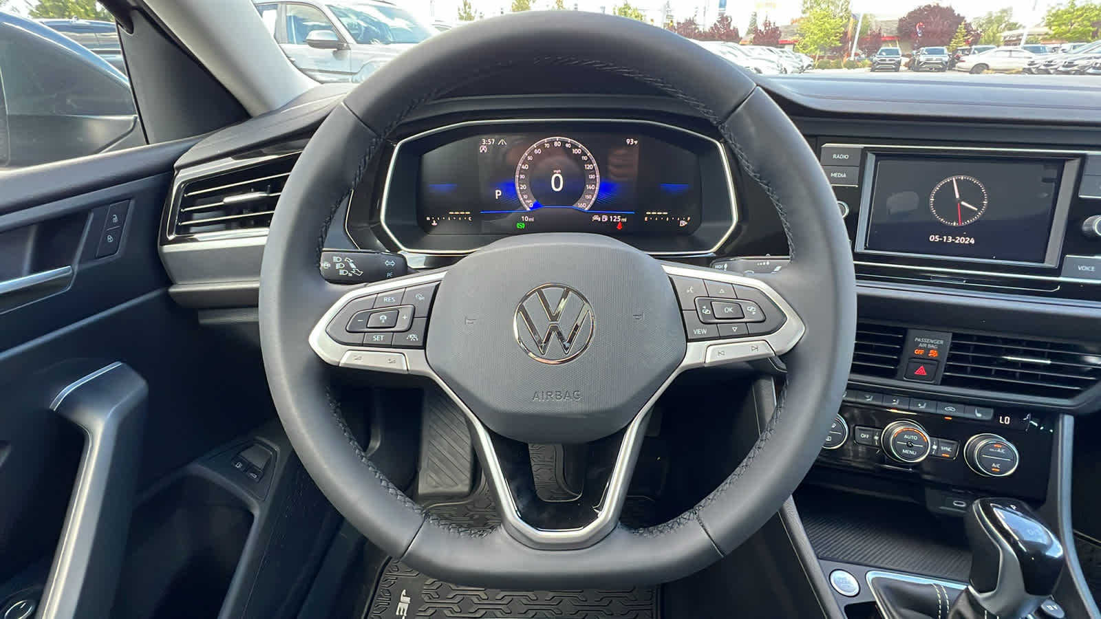 2024 Volkswagen Jetta SE 16