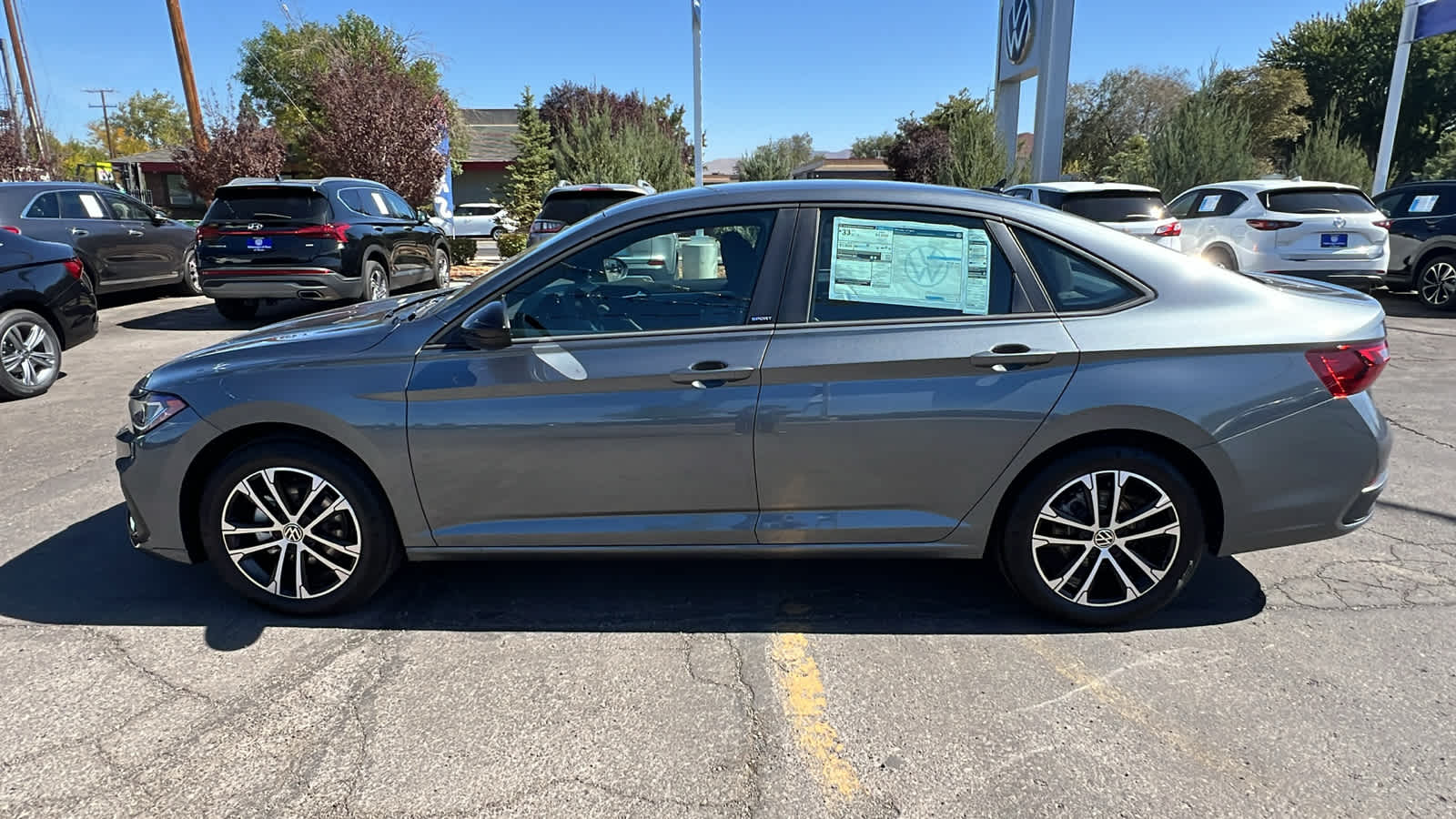 2025 Volkswagen Jetta Sport 3