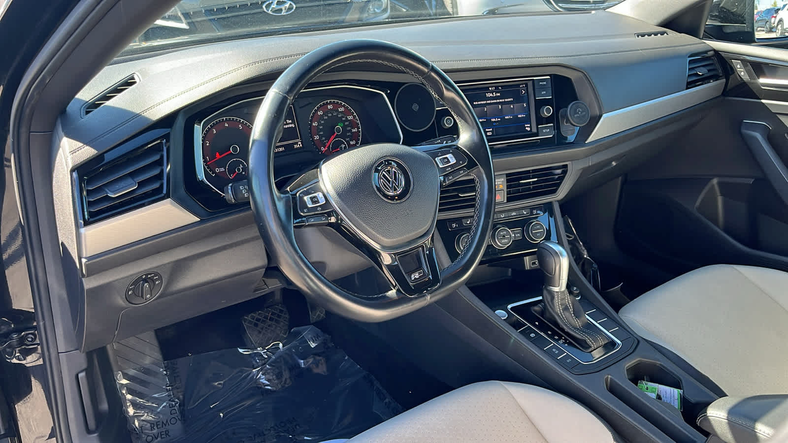 2019 Volkswagen Jetta R-Line 3