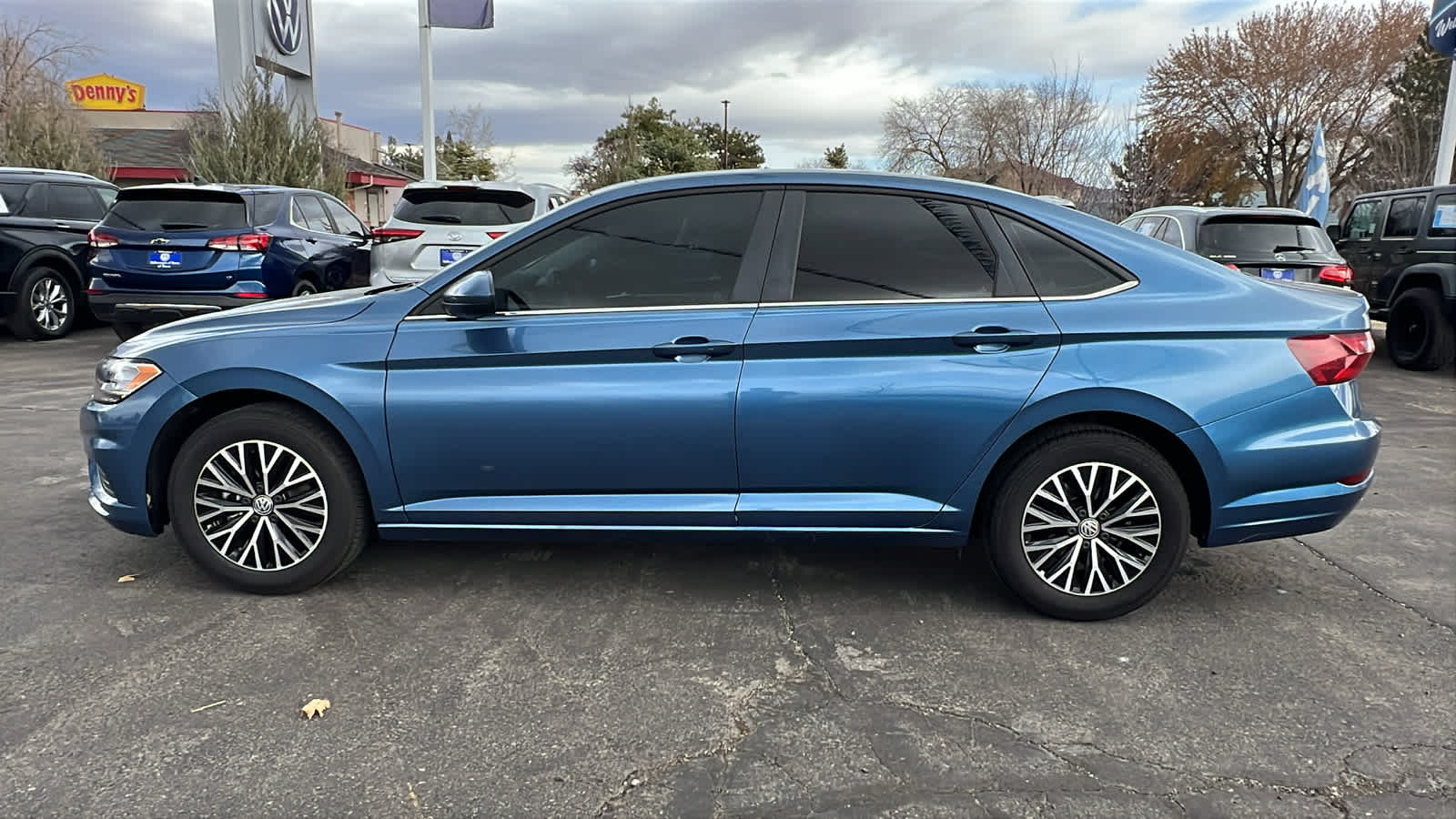 2021 Volkswagen Jetta R-Line 3