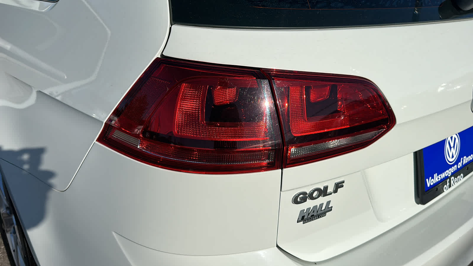 2015 Volkswagen Golf SportWagen TDI S 25