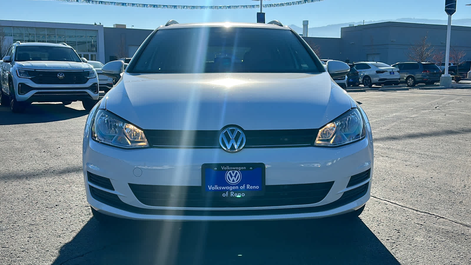 2015 Volkswagen Golf SportWagen TDI S 6