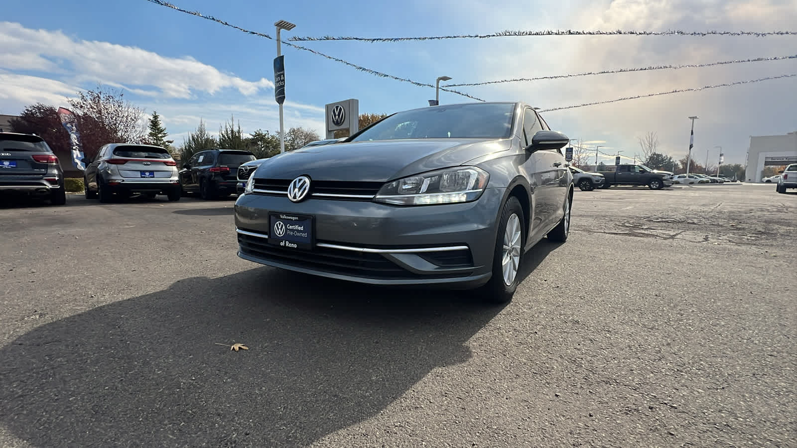 2019 Volkswagen Golf S 22