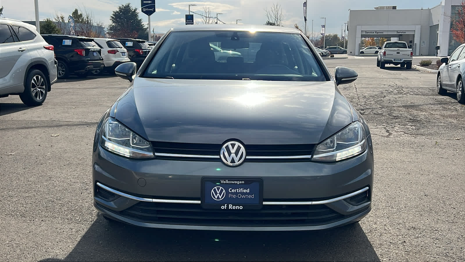 2019 Volkswagen Golf S 6