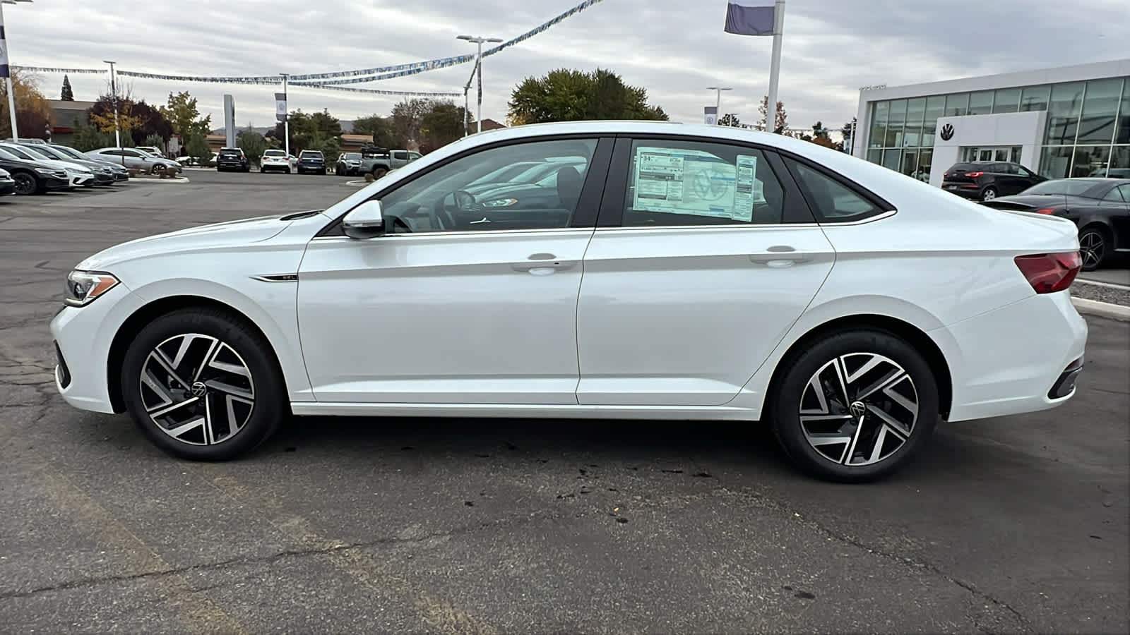 2024 Volkswagen Jetta SEL 4