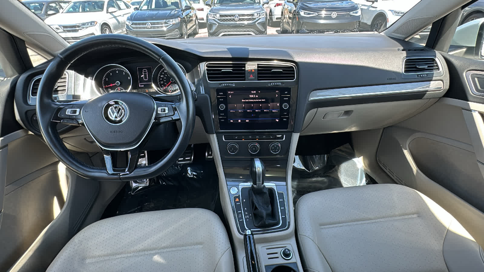 2018 Volkswagen Golf Alltrack SE 11